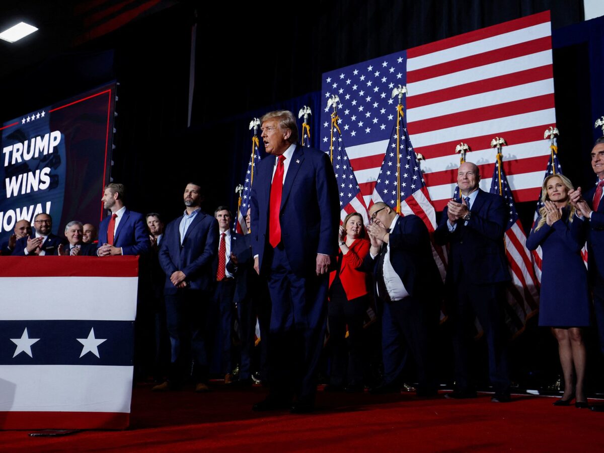 Trump's Astonishing Comeback: A Landslide Victory in Iowa Caucuses