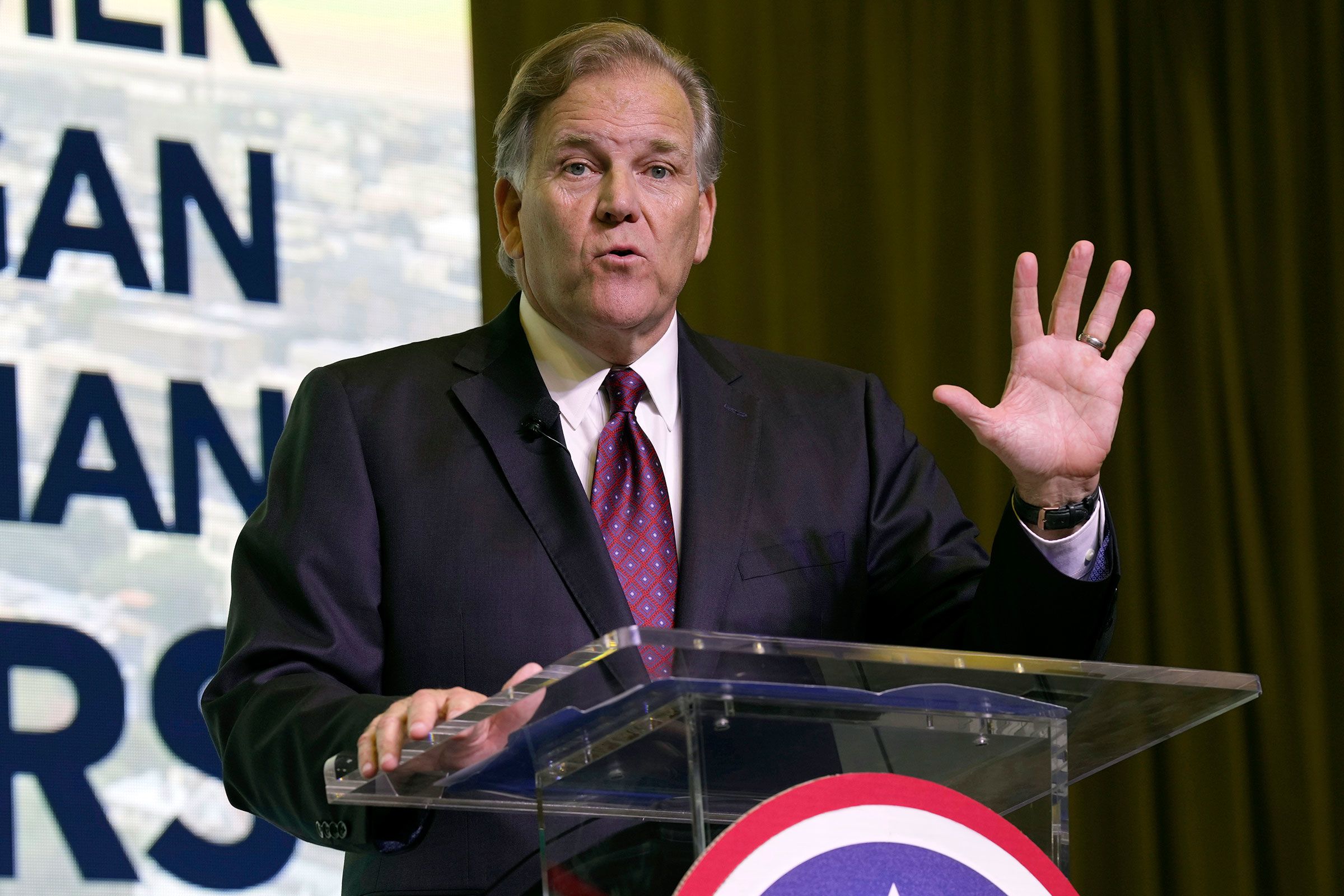 Trump Throws Weight Behind Mike Rogers in Michigan Senate Race