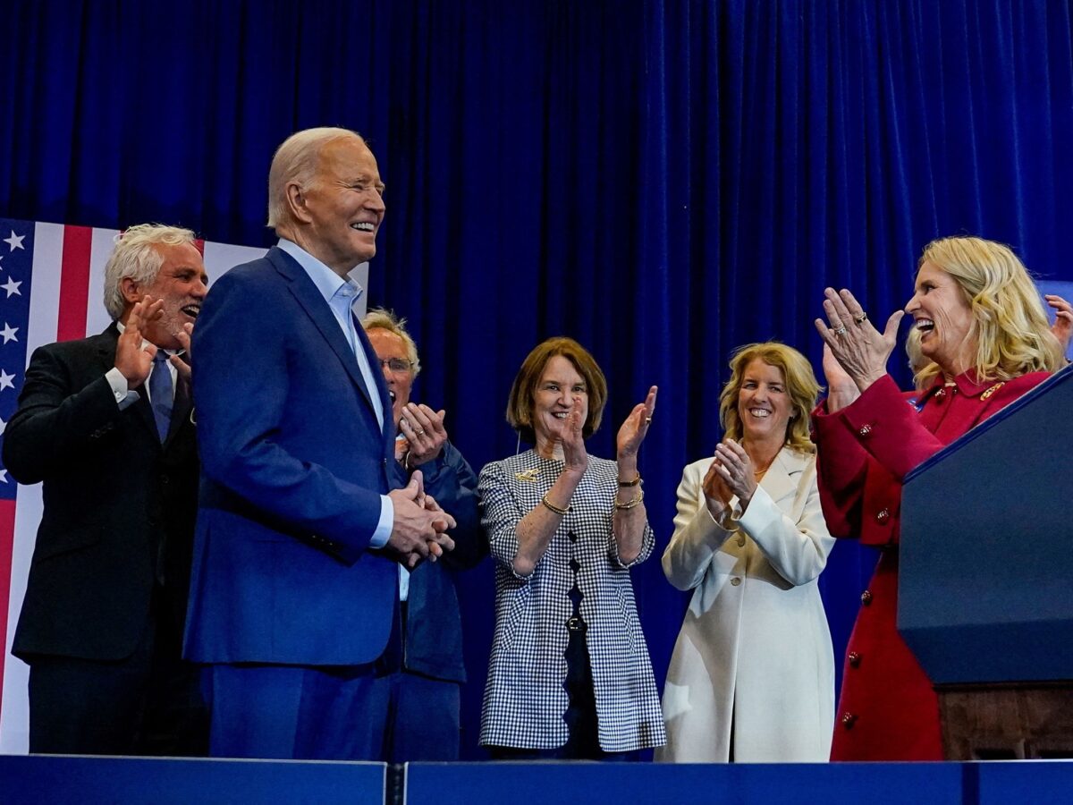 Extended Kennedy Family Endorses President Biden Amidst RFK Jr.'s Third-Party Challenge