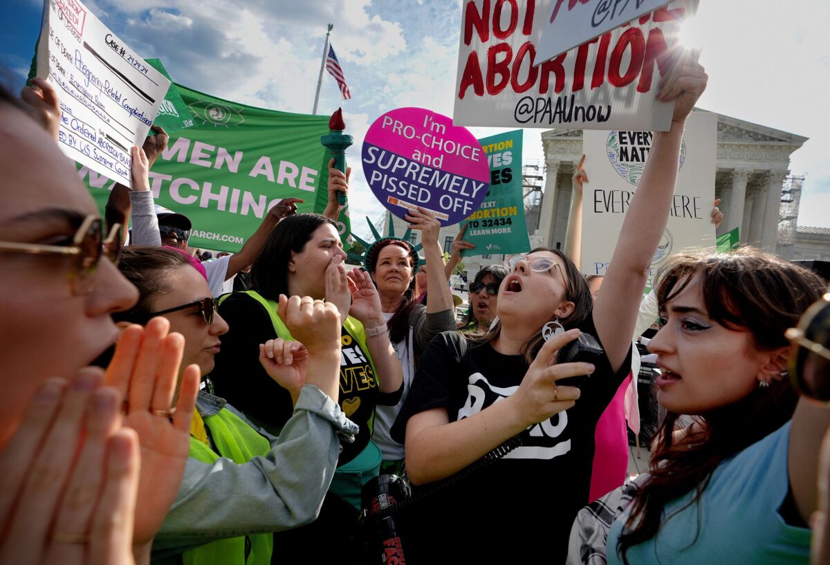 US Public Remains Divided Over Abortion Laws